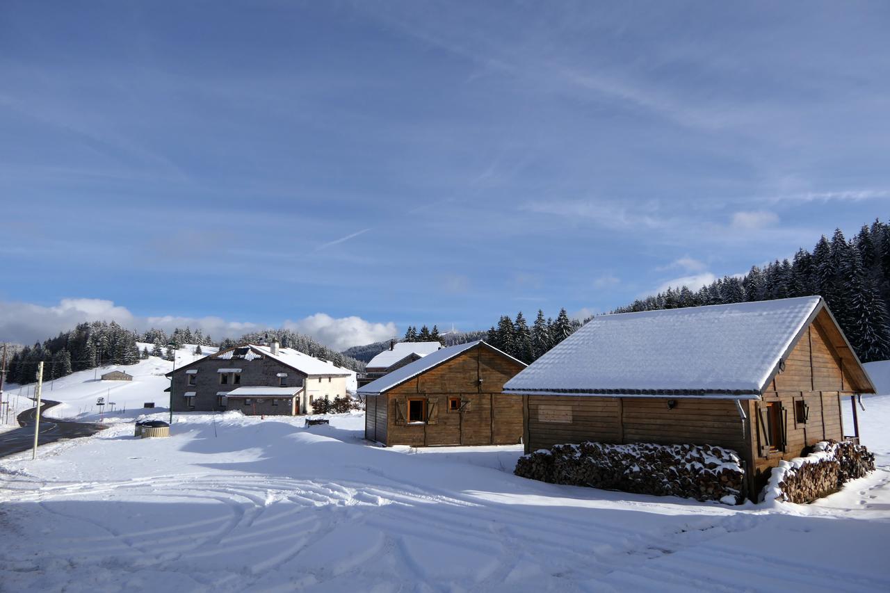 Отель La Maison Des Inuits Septmoncel-Les-Molunes Экстерьер фото