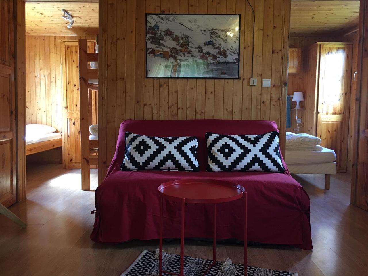 Отель La Maison Des Inuits Septmoncel-Les-Molunes Экстерьер фото